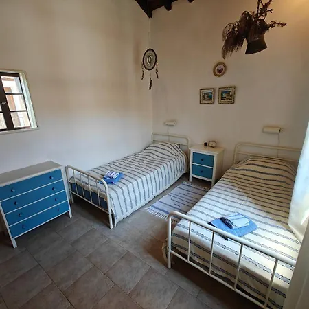 Louloudi, Charming Townhouse 別荘