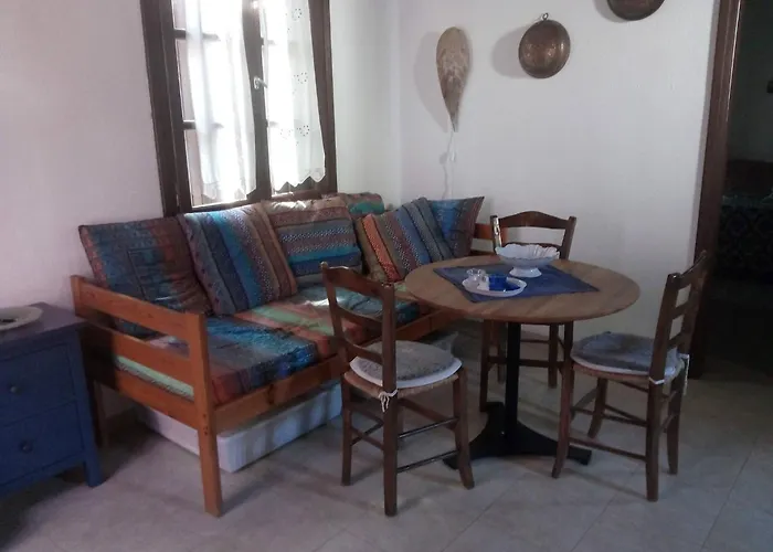 Semesterbostad Louloudi, Charming Townhouse Skiathos stad